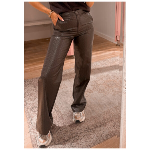 VEGAN LEATHER CROCO PANTS -BROWN