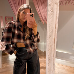 All eyes on me blouse - black