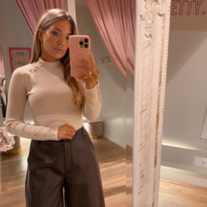 Gold button top - creme