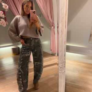 Camo stud barrel jeans