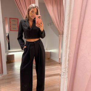 Maison cropped blazer - black