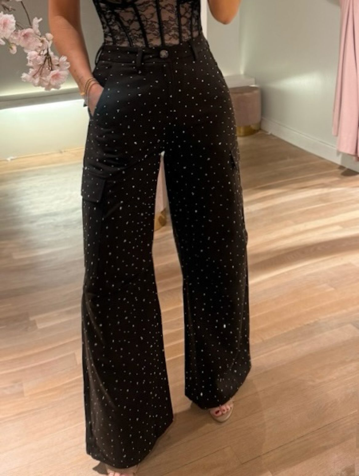 Facetune_24-09-2026-18-43-19